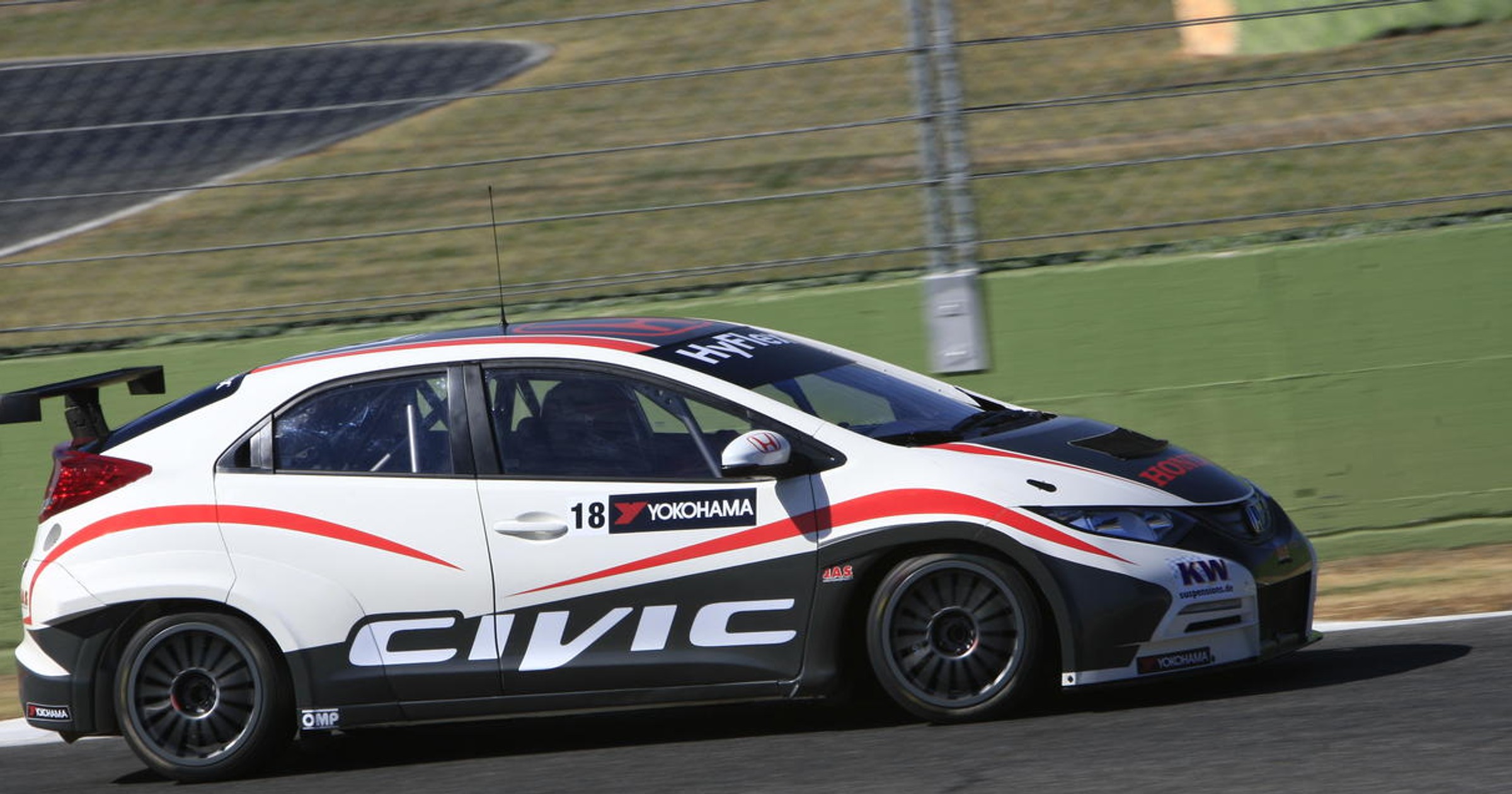 Honda Civic WTCC – pierwsze testy i zdjęcia