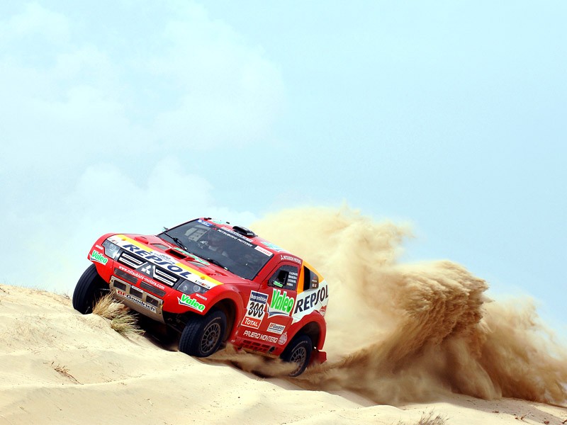 Mitsubishi chce po raz ósmy z rzędu wygrać rajd Dakar