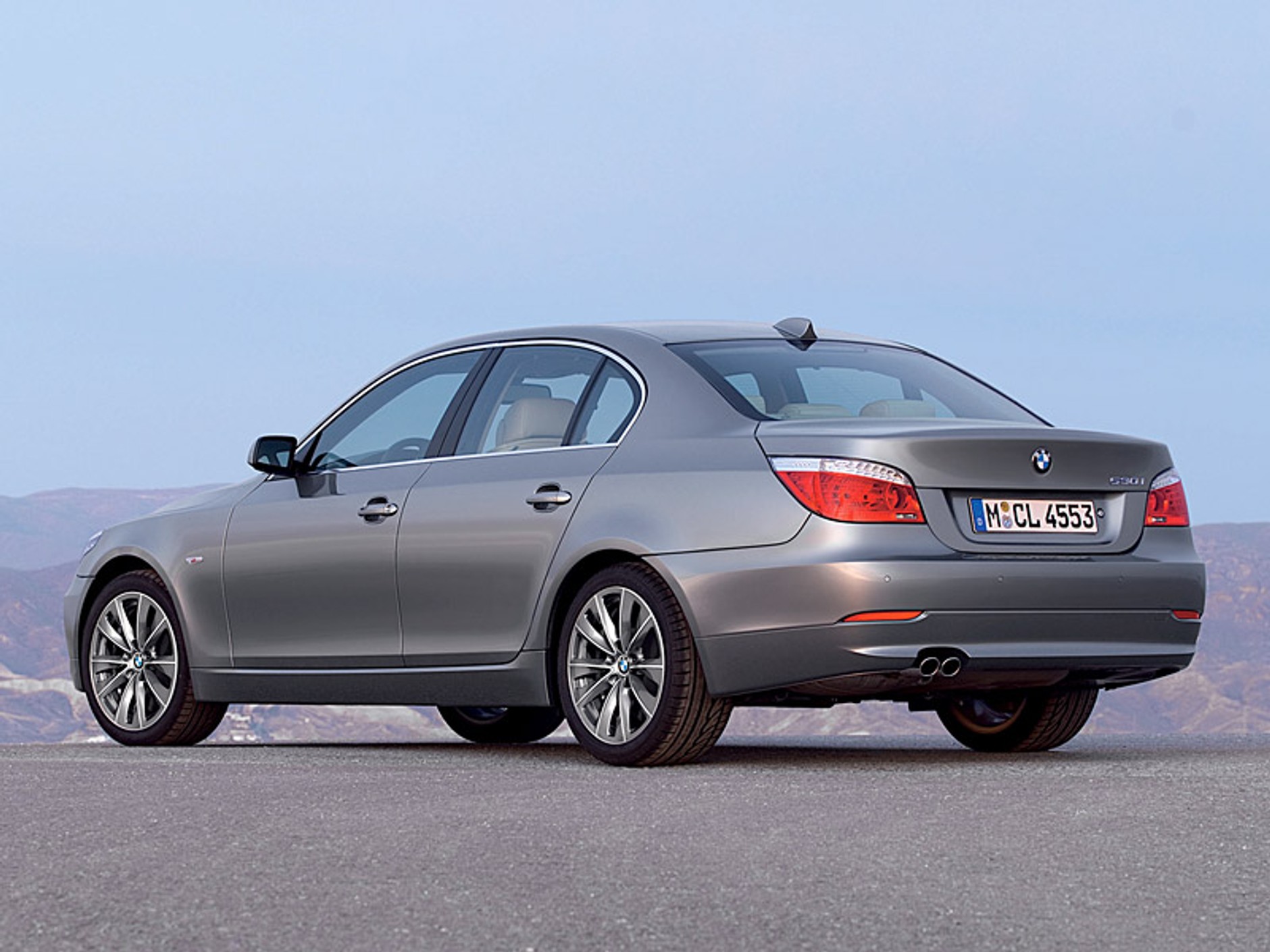 BMW: 5 mln pięciu generacji serii 5