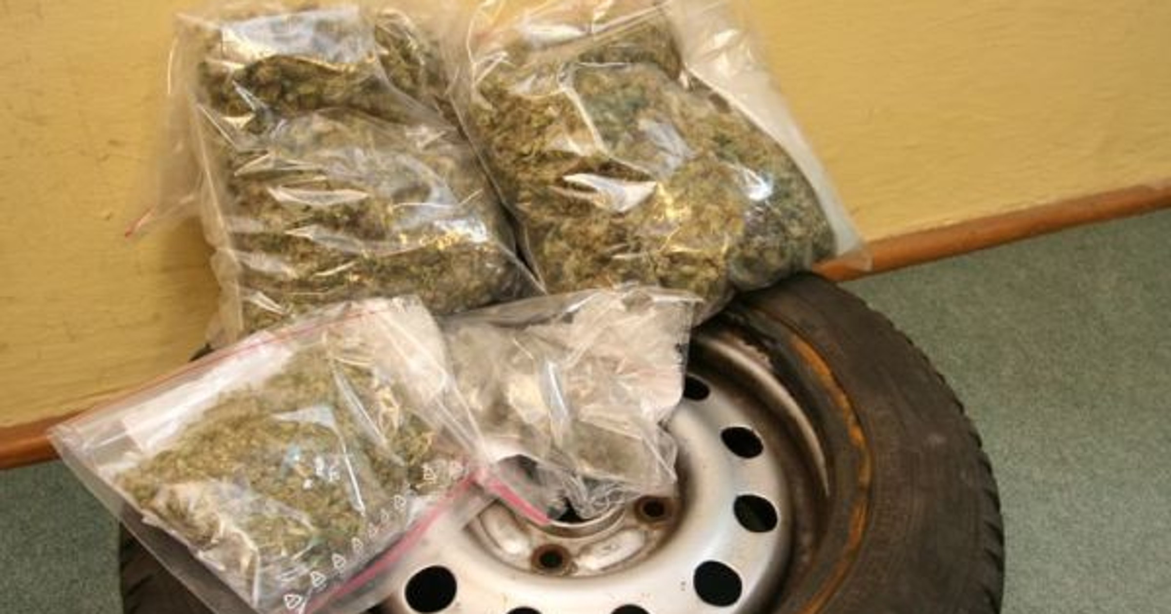 Marihuana w kole zapasowym