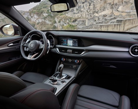 Alfa Romeo Stelvio Tributo Italiano