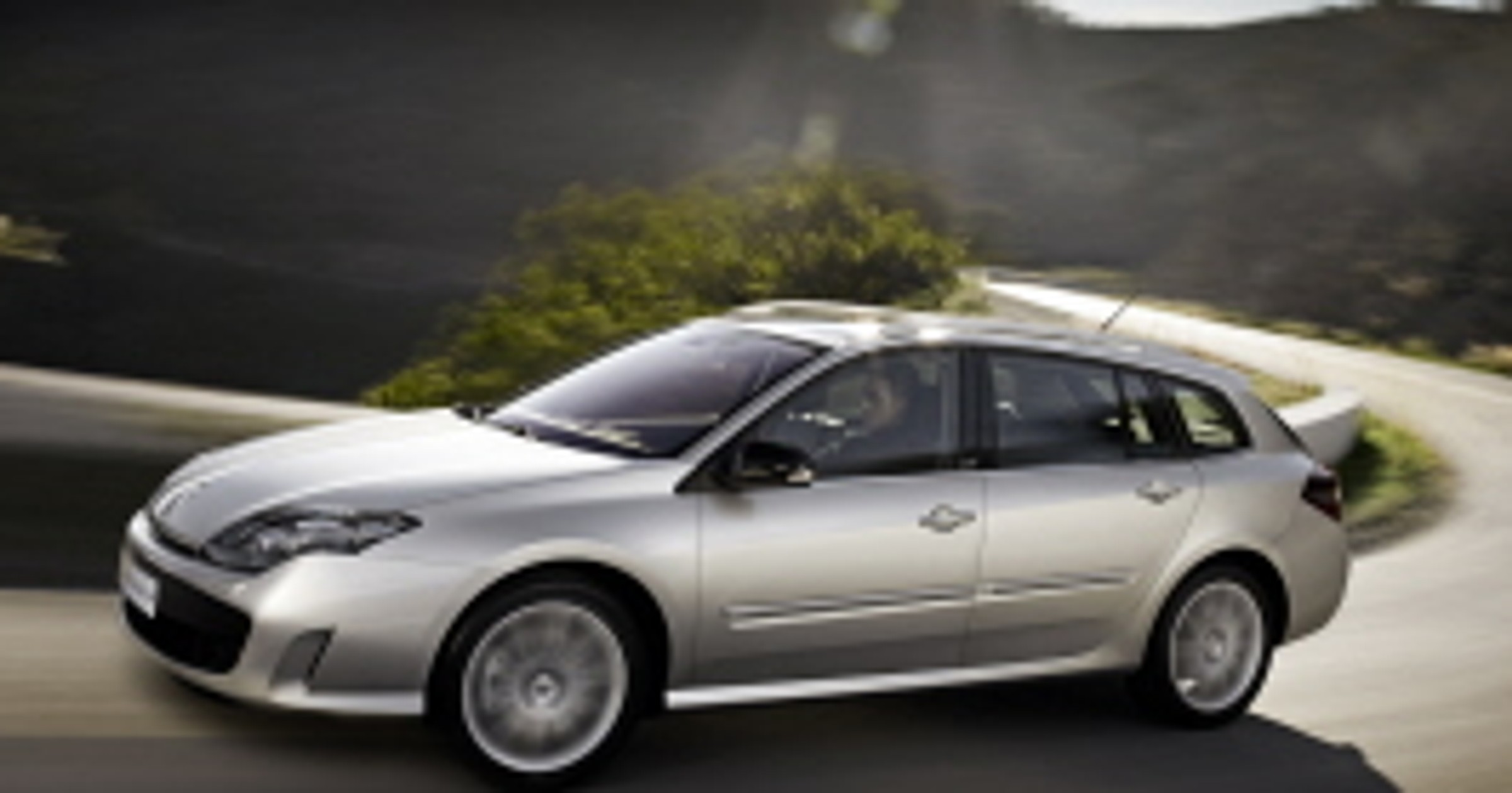 Genewa 2008: Renault Laguna GT - absolutne panowanie (wideo)