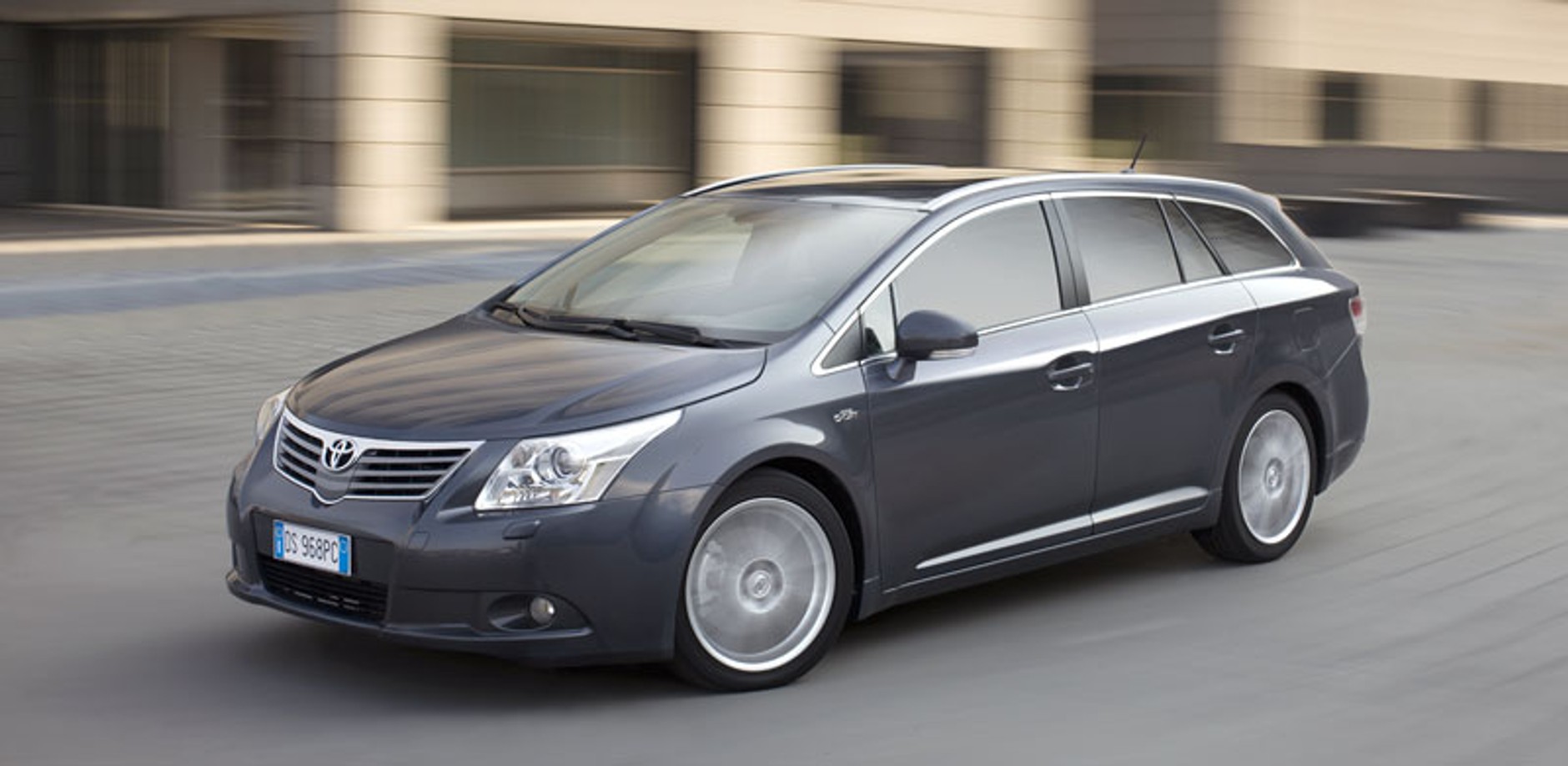 Toyota Avensis: pierwsze wrażenia z jazdy