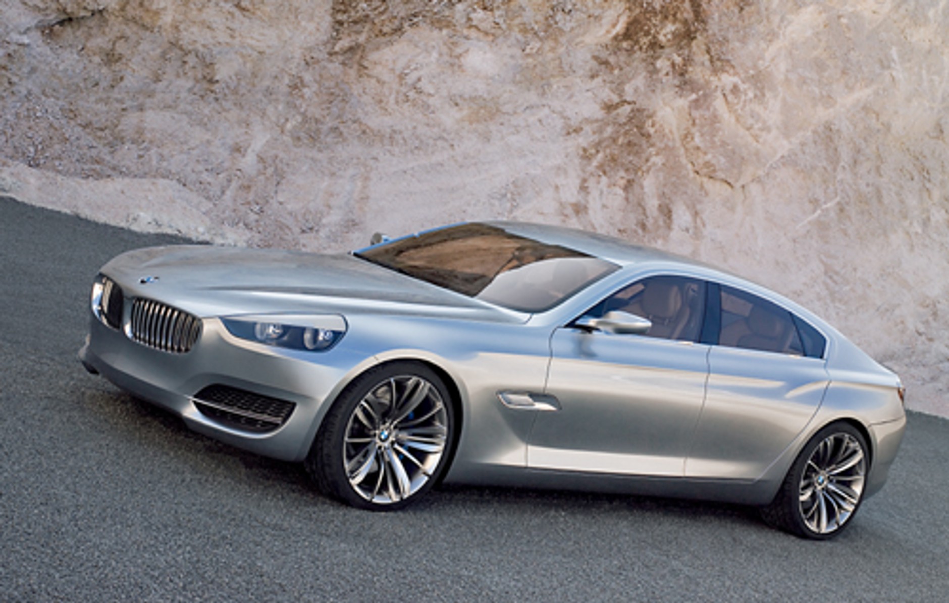 BMW CS - CLS może się bać