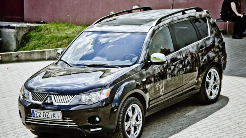 Mitsubishi Outlander "Dzikiego"