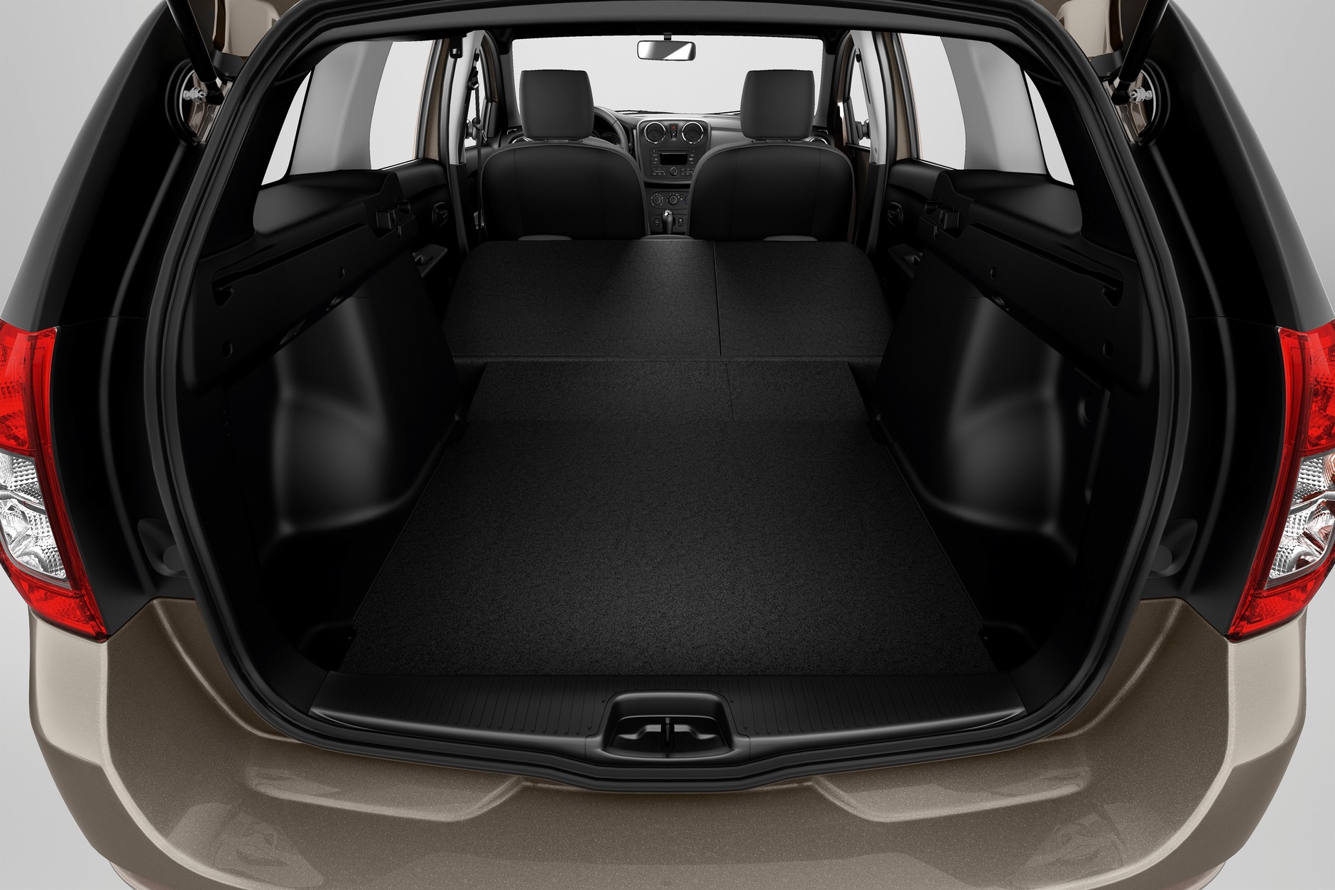 Genewa 2013: nowa Dacia Logan MCV