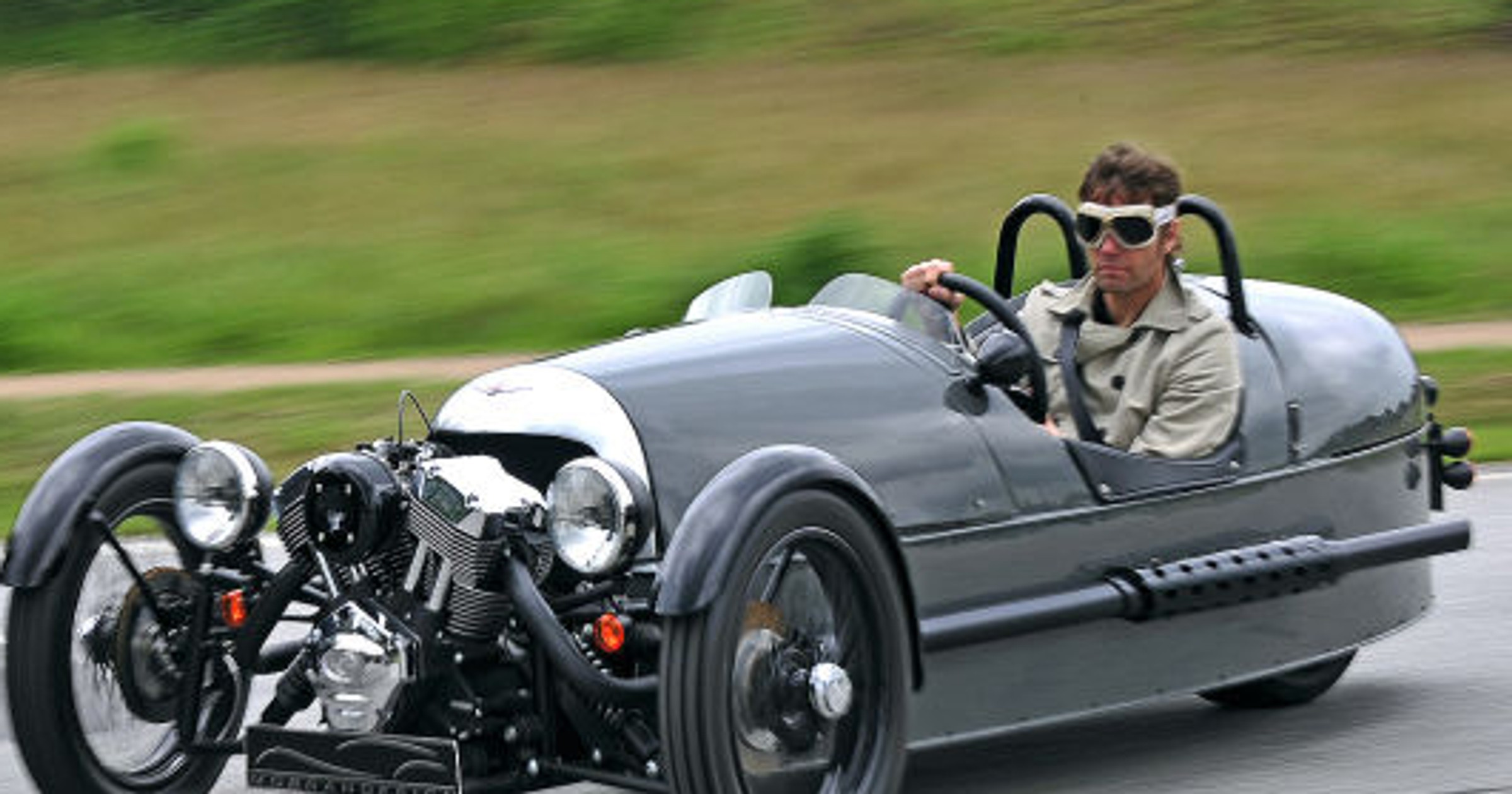 Threewheeler: auto dla szaleńca?