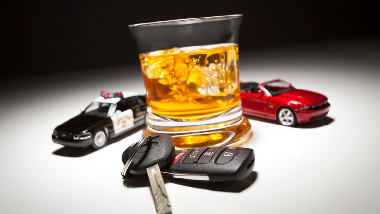 Projekt rządu: za jazdę po pijanemu - utrata prawa jazdy na 3-15 lat