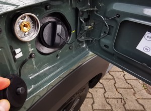 Polacy chętnie wybierają nowe auta z LPG. Jest jednak znacznie większy hit