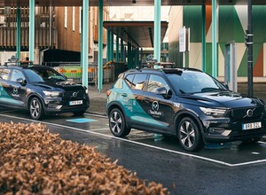 Volvo testuje bezprzewodowe ładowanie aut elektrycznych