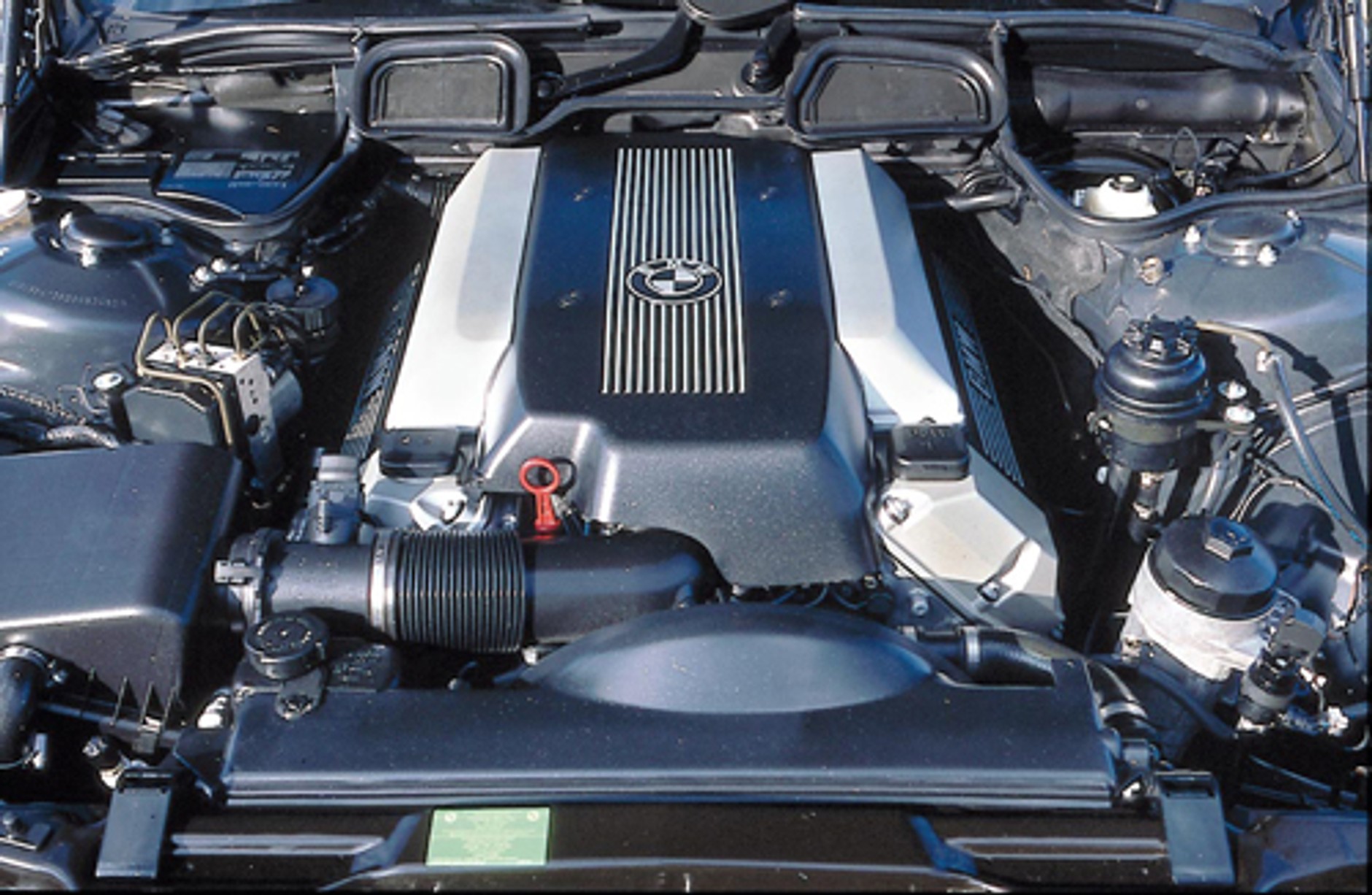 Audi A8, BMW serii 7, Mercedes klasy S - Luksus za grosze?