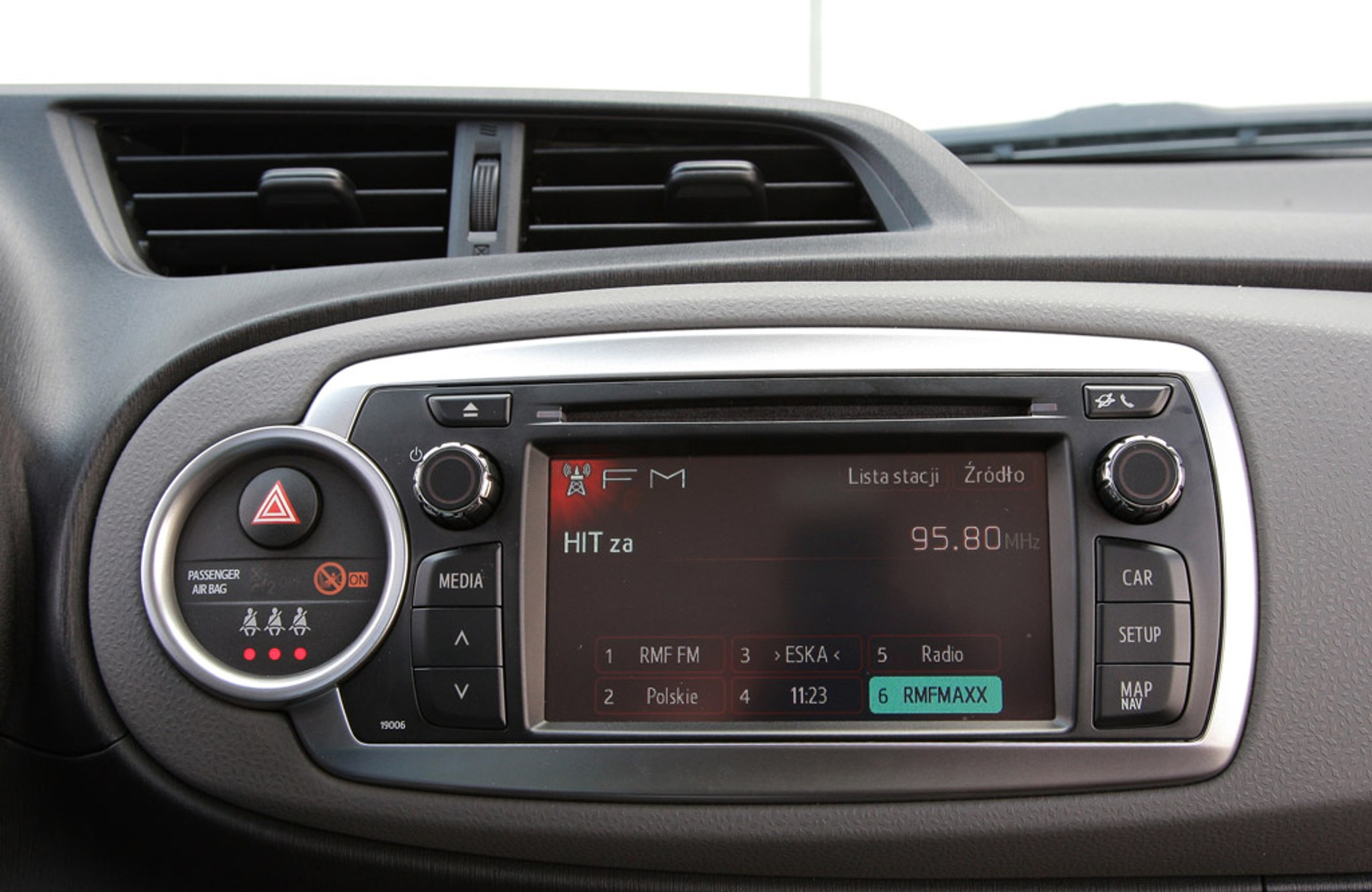 Test nowej Toyoty Yaris, radzimy którą wersję wybrać automat czy manual?