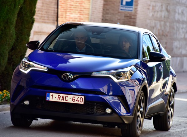 Toyota C-HR - model tak ważny, jak Corolla | TEST