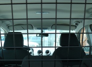 Auta z kratką jednak znikną od stycznia 2011 r.