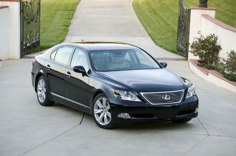 Lexus LS 600h: hybrydowe V8 z napędem na cztery koła