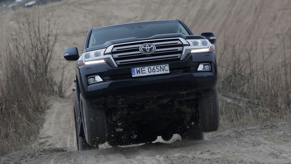 Toyota Land Cruiser V8 - zabili ją i wróciła!