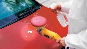 Jak odmłodzić auto? Polerowanie różnych powierzchni w samochodzie