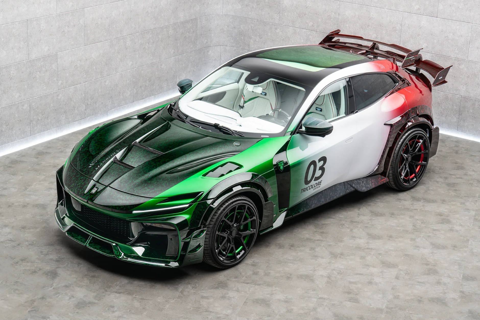 Mansory Pugnator Tricolore