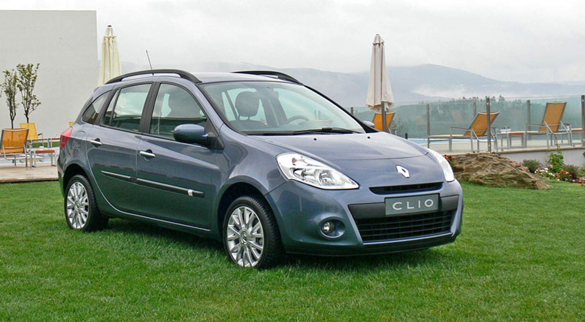 Renault: nowe Clio wkracza do salonów w Polsce (ceny)