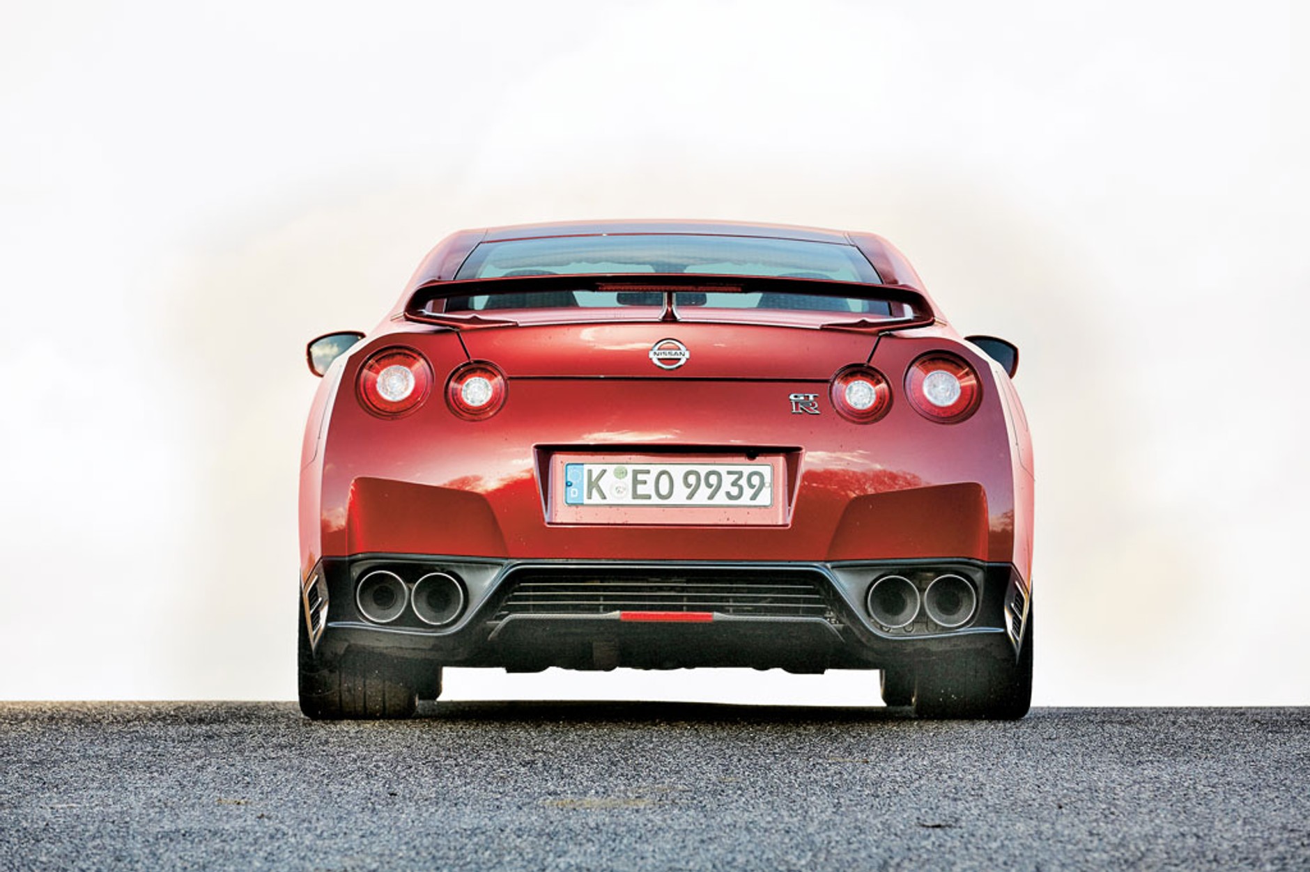 Nissan GT-R - bezlitosny potwór
