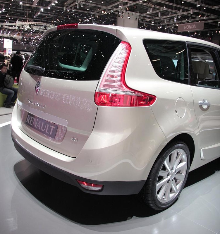 Genewa 2009: Renault Scénic – trzecie wydanie