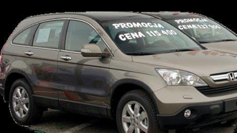 Tanieją samochody w Polsce