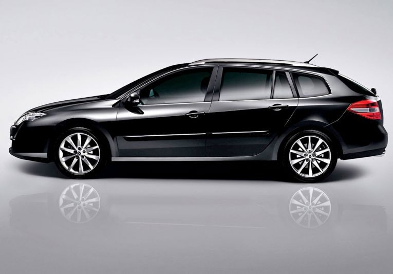 Nowy Renault Laguna – zaskakujący design (pierwsze zdjęcia)