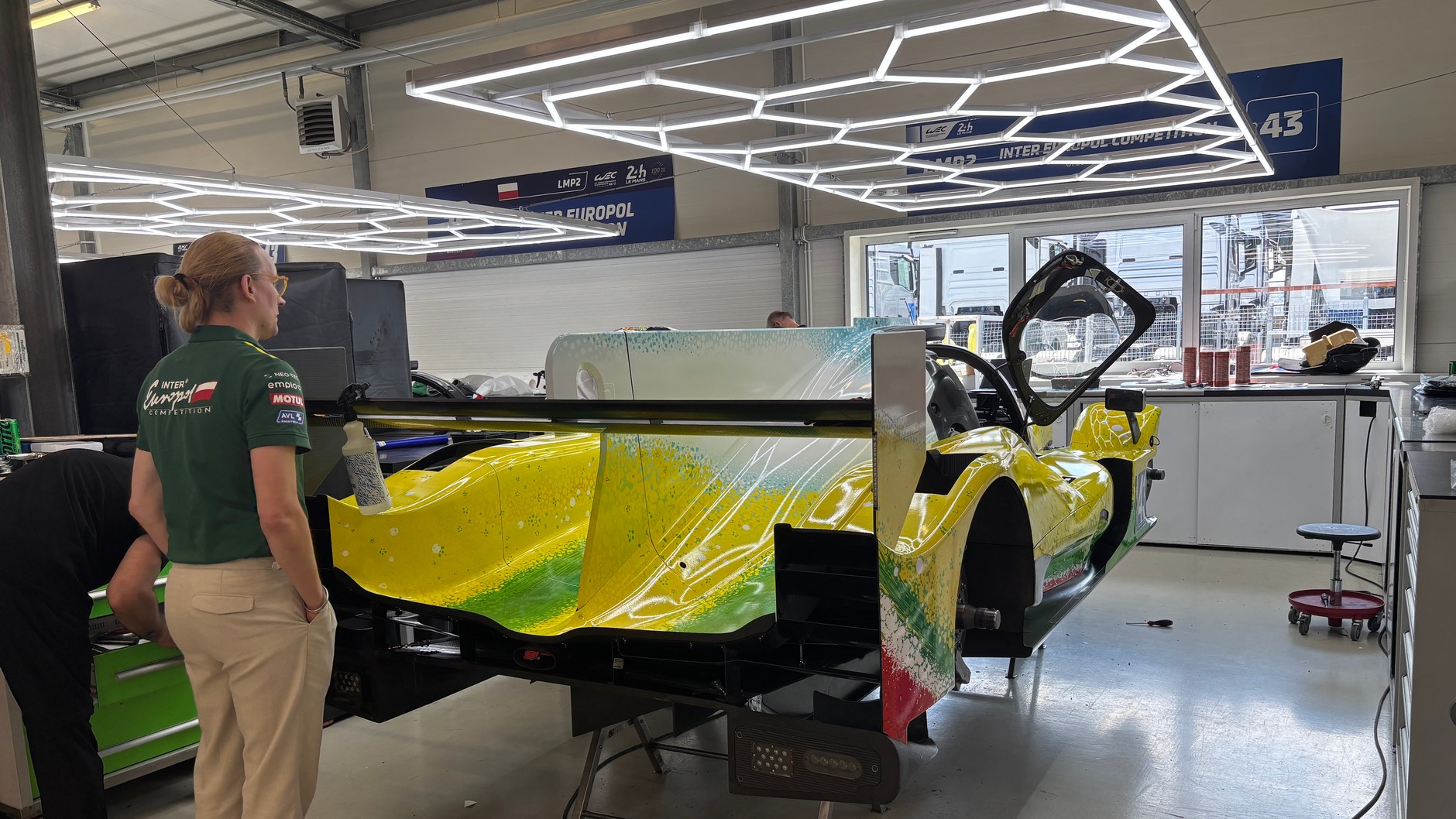 Wizyta w siedzibie Inter Europol Competition przed wyjazdem do Le Mans