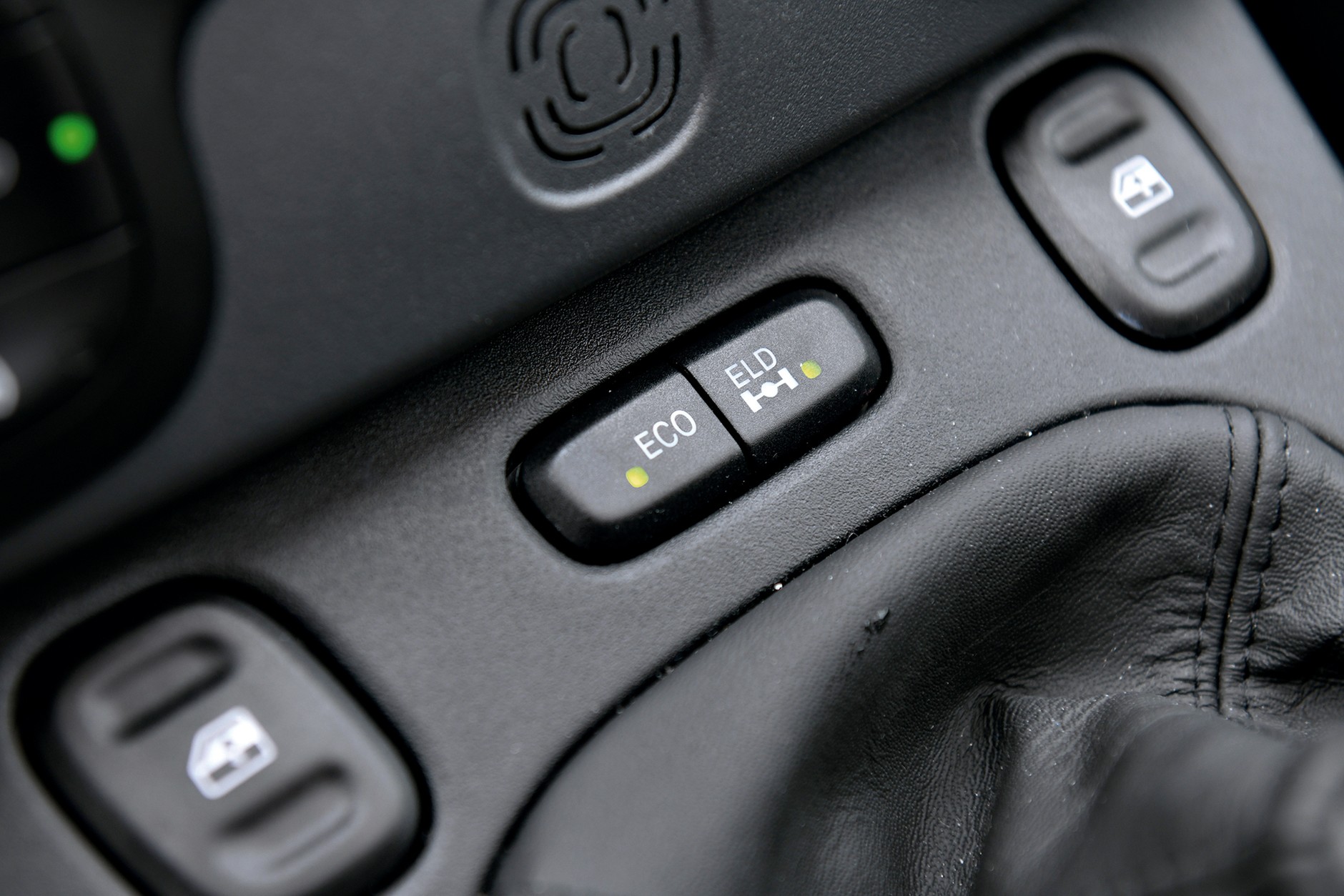 Suzuki Jimny kontra Fiat Panda 4x4 - który model będzie lepszym wyborem?