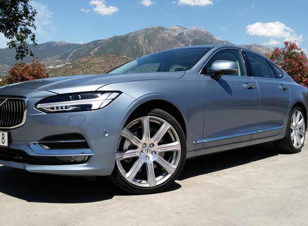 Volvo S90: sedan dla wybrednych