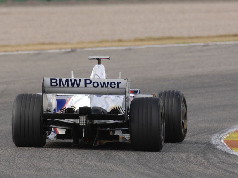 Formuła 1: Fernando Alonso pokazał klasę w Jerez (fotogaleria z testów)