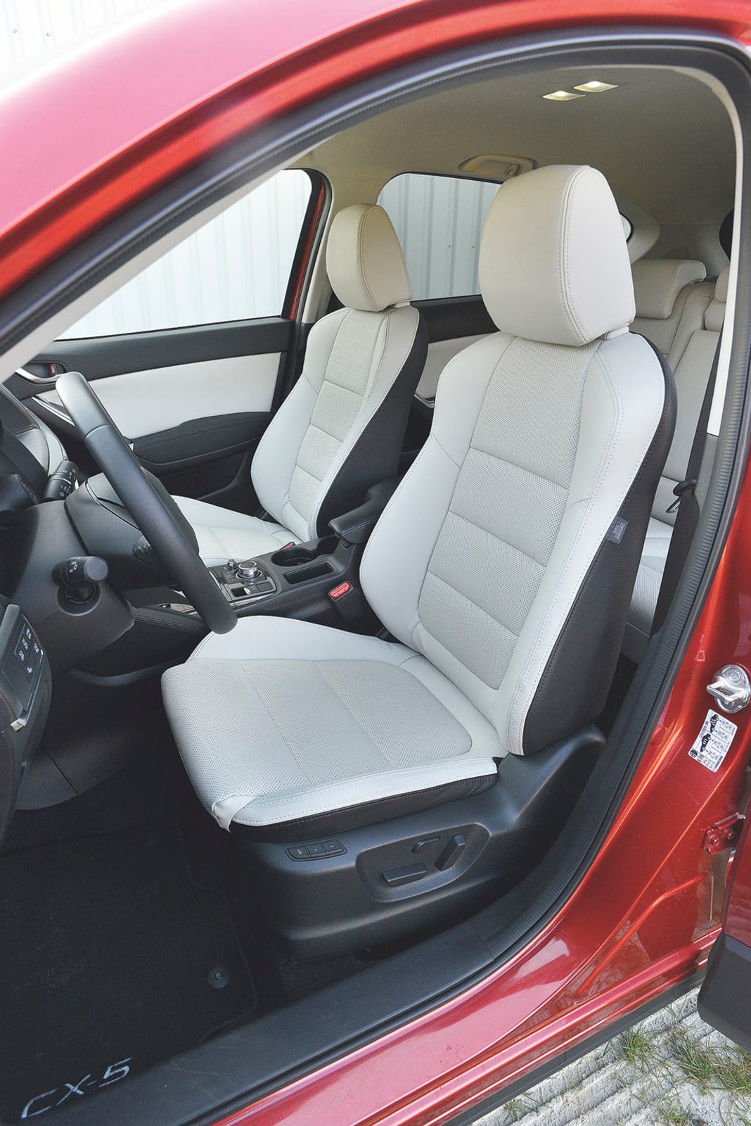 Miejsce trzecie - Mazda CX-5 Skyactiv-D - 454 punkty