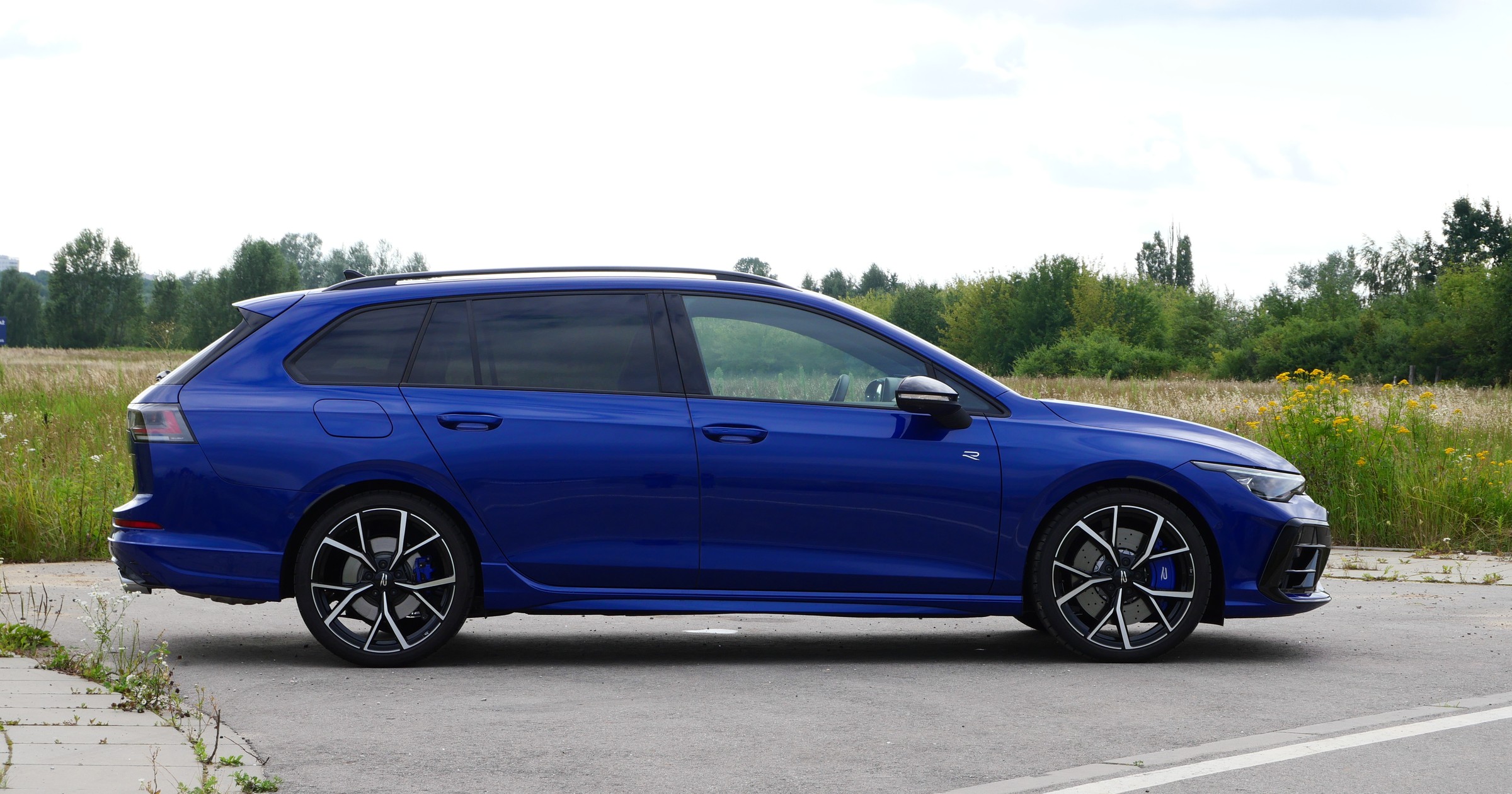 Volkswagen Golf R Variant (2025)