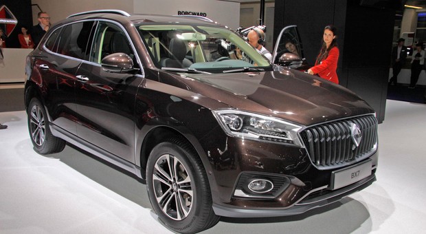 Genewa 2016: Borgward zapowiada niespodziankę