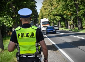 Zabrali mu prawo jazdy, choć nie powinni. Policjant powołał się na słynną tabelę E10