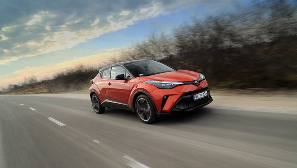 Toyota C-HR GR Sport 2.0 Hybrid (2021 r., 1. generacja, lifting)