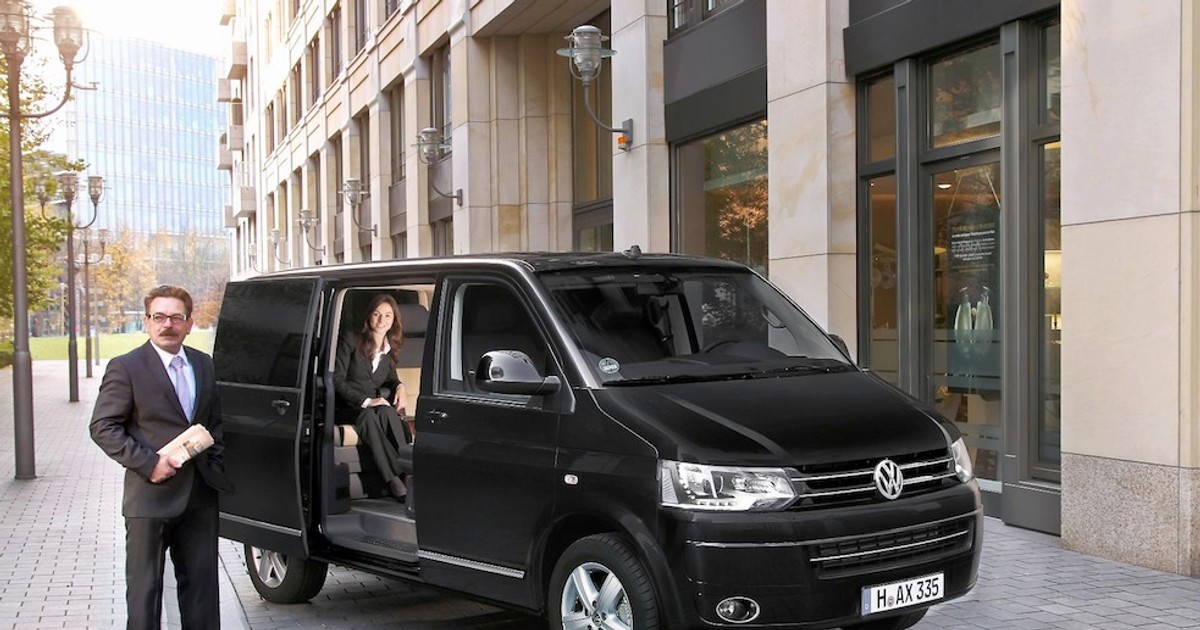 Volkswagen Caravelle Business: bus dla biznesmena