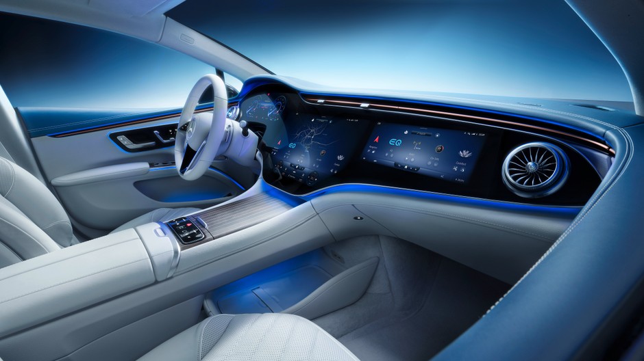 Mercedes EQS