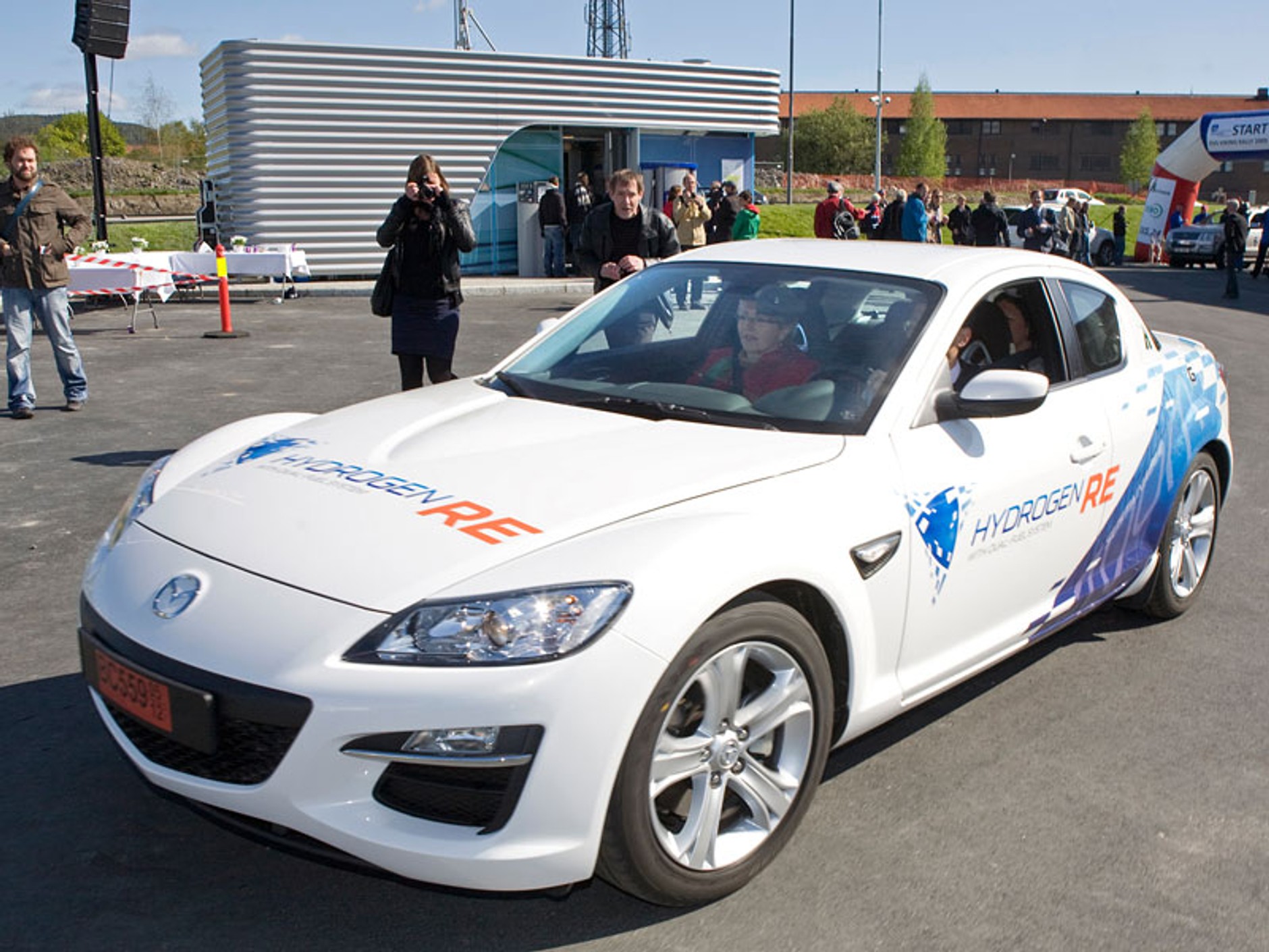 Mazda RX-8 Hydrogen RE rozpoczęła jazdy w Norwegii