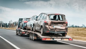 Rekordowy import aut używanych i zużytych. Najwięcej ściągamy z... są zaskoczenia