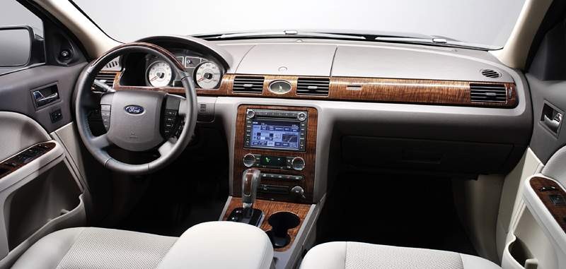 Detroit 2007: facelifting dla Forda Five Hundred