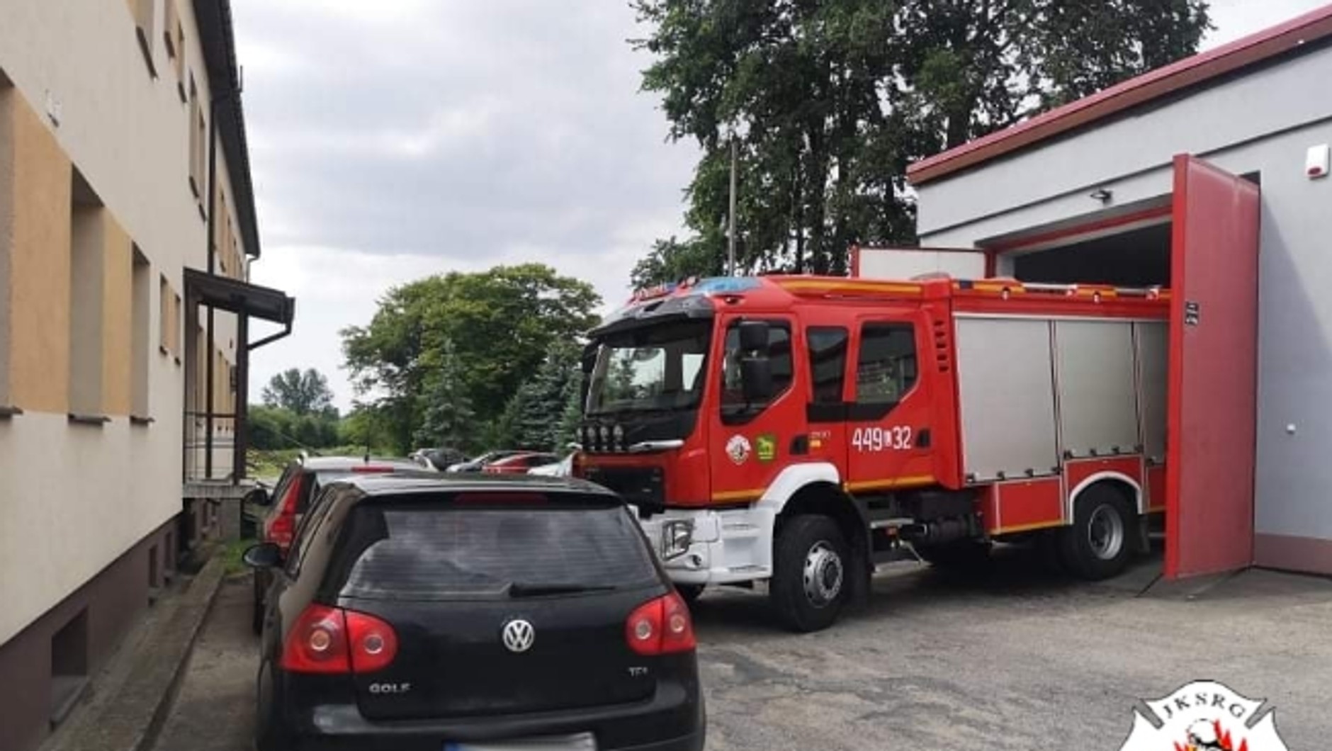 Województwo lubelskie: Auta urzędników uniemożliwiały wyjazd wozu strażackiego