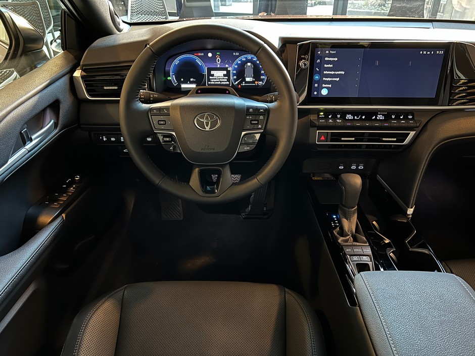 Toyota Camry 2024