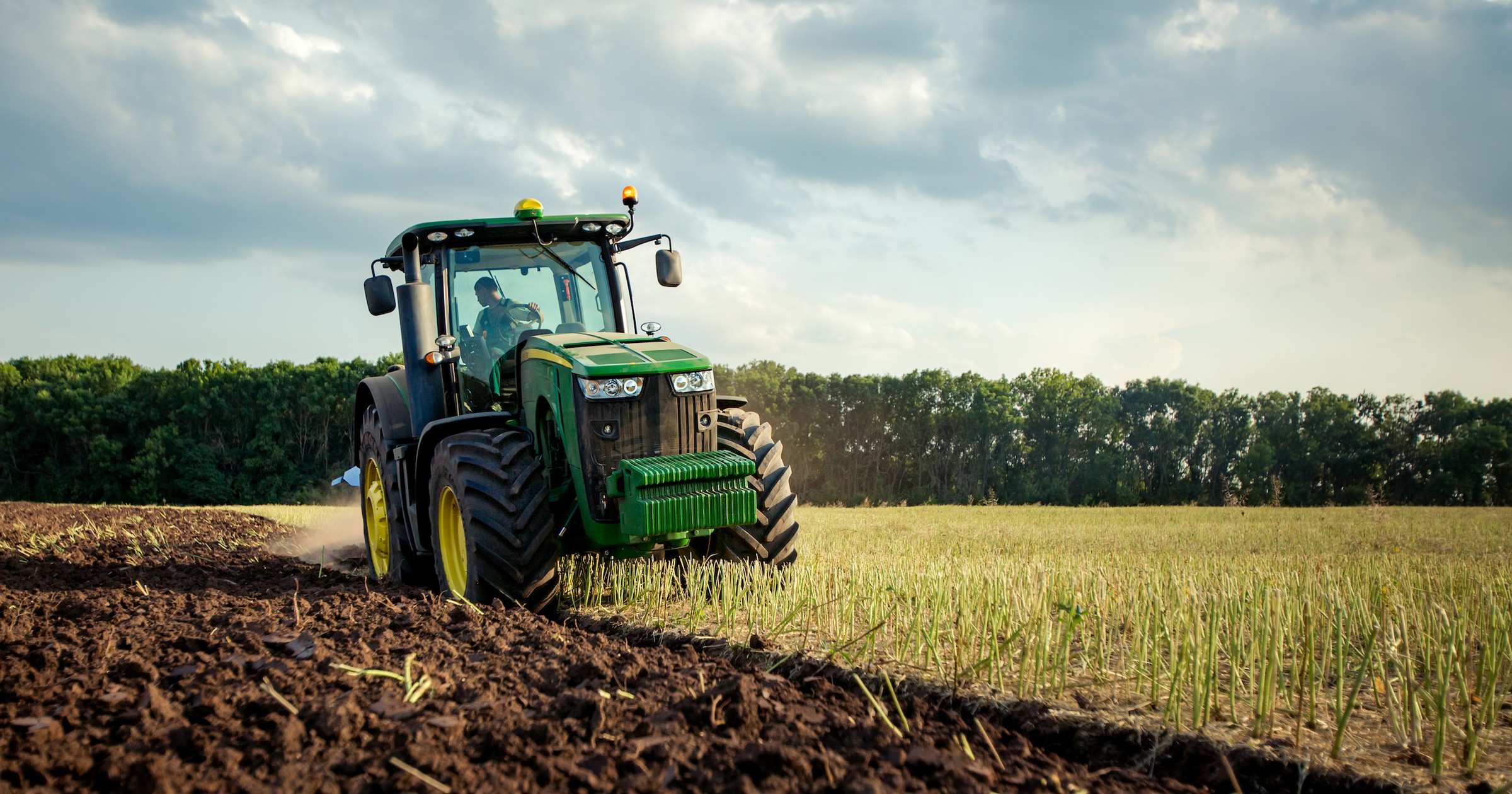 Traktor John Deere - zdj. ilustracyjne