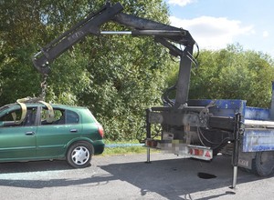 Kradli samochody w bardzo nietypowy sposób. Policjanci złapali ich na gorącym uczynku