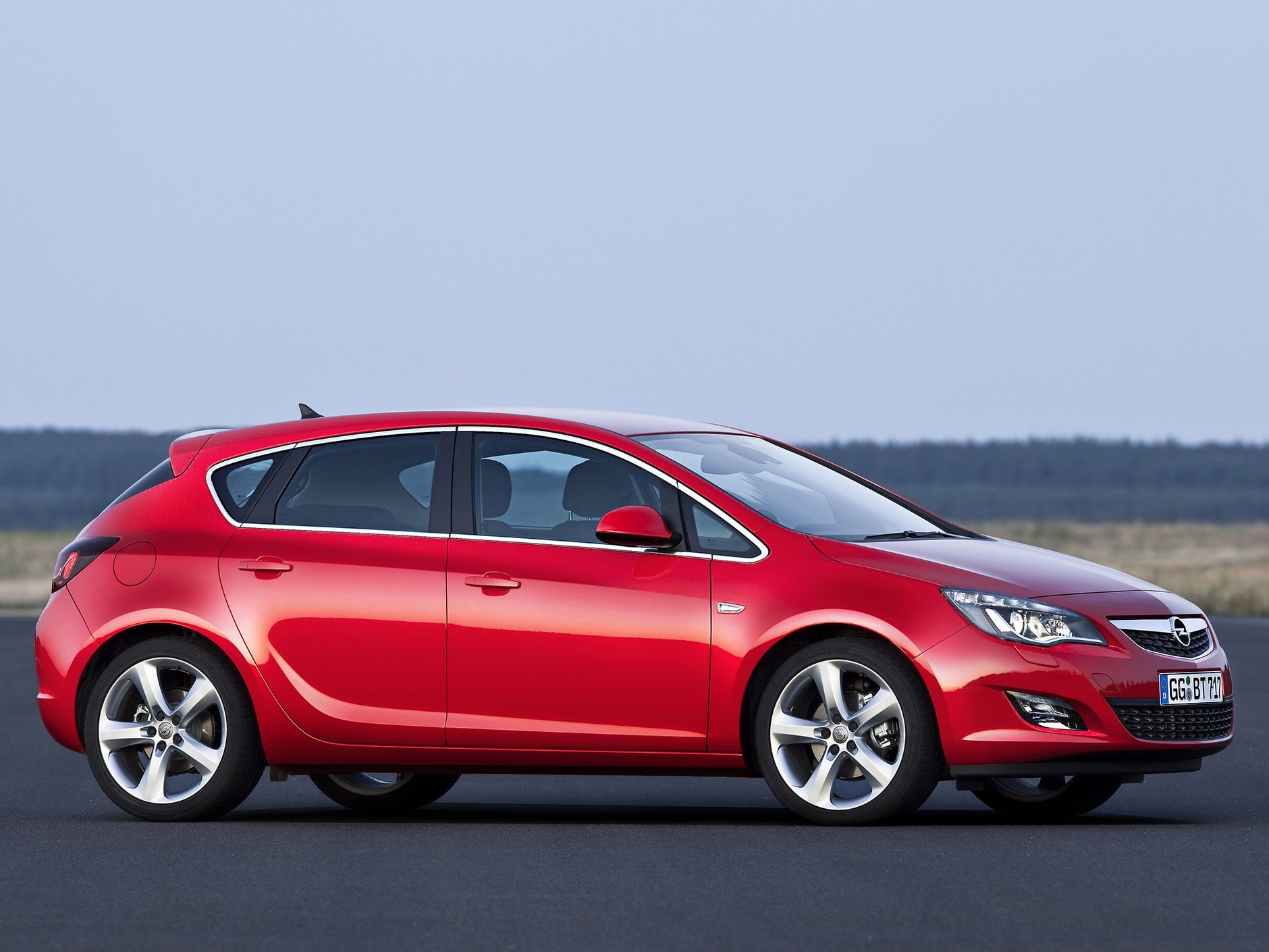 1. Opel Astra (2009-)