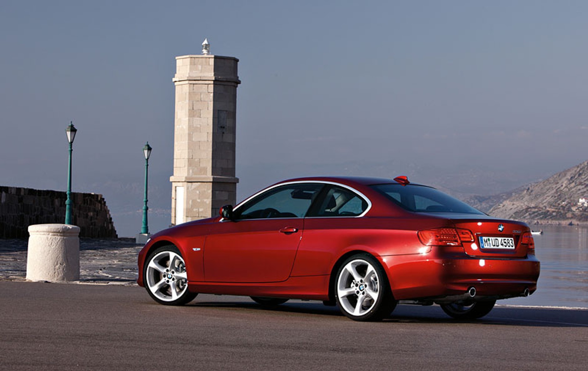 BMW: odnowiona Seria 3 w wersji coupe i cabrio