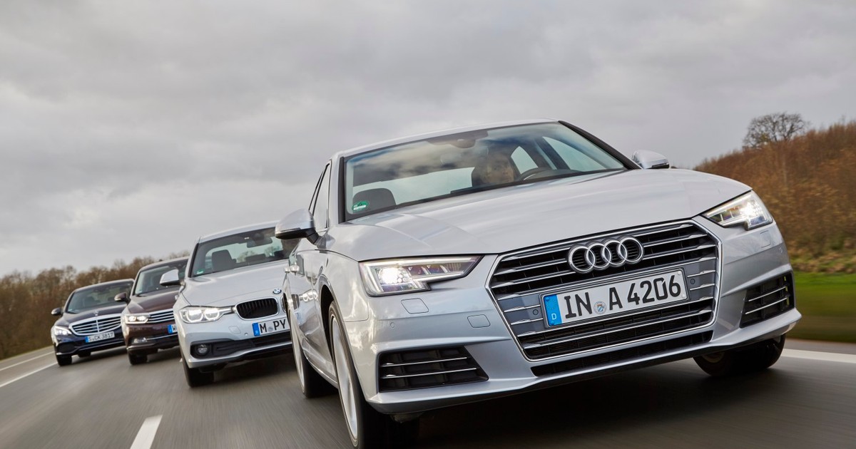 Benzynowe sedany - Audi A4, BMW 318i, Mercedes C 180 i VW Passat