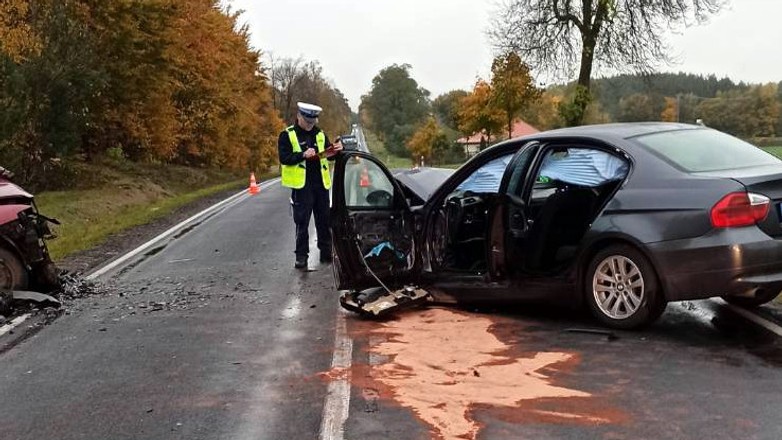 Przerażający wypadek na Mazowszu. Z auta nie było czego zbierać
