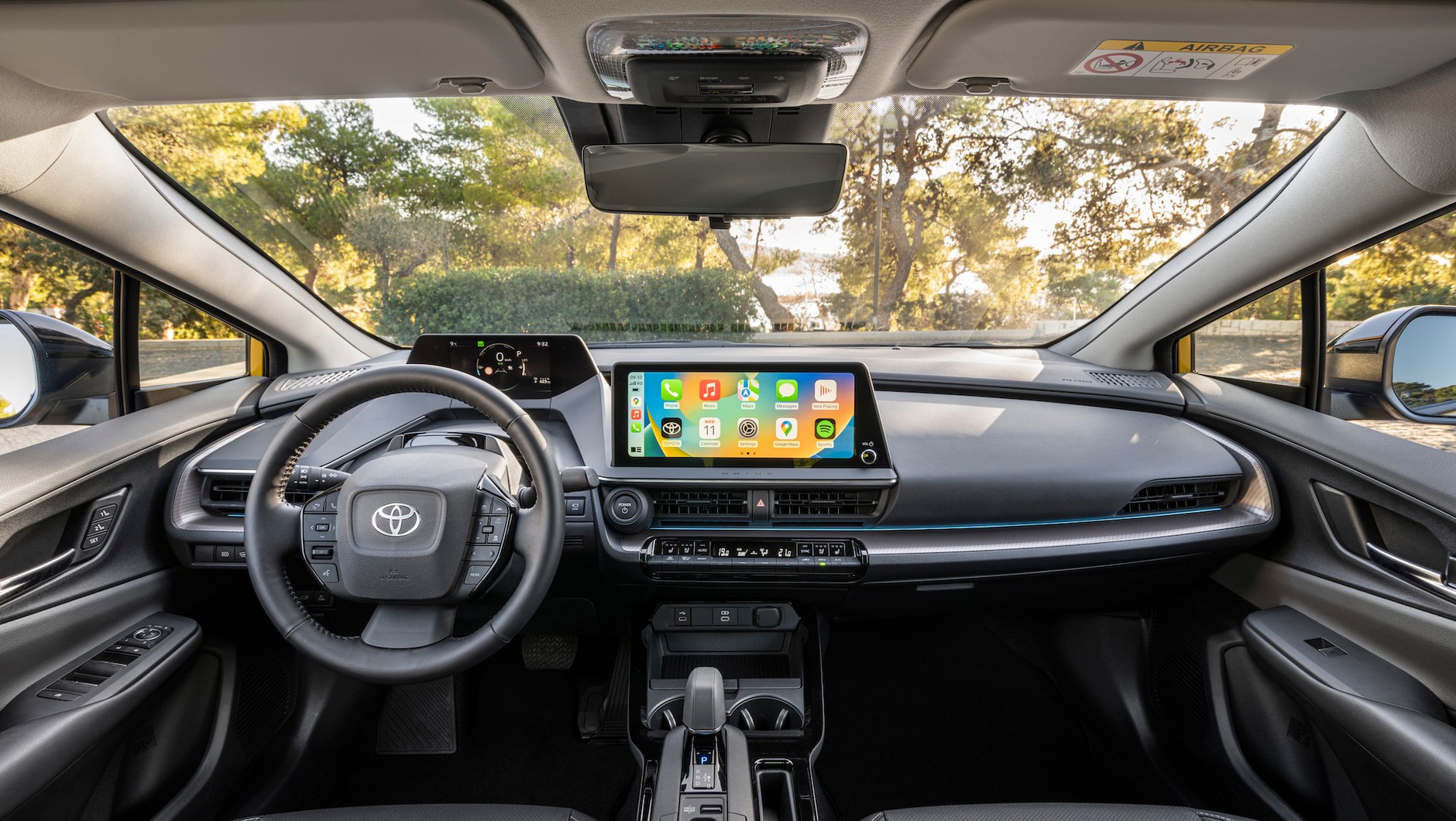 Kabina nowej Toyoty Prius